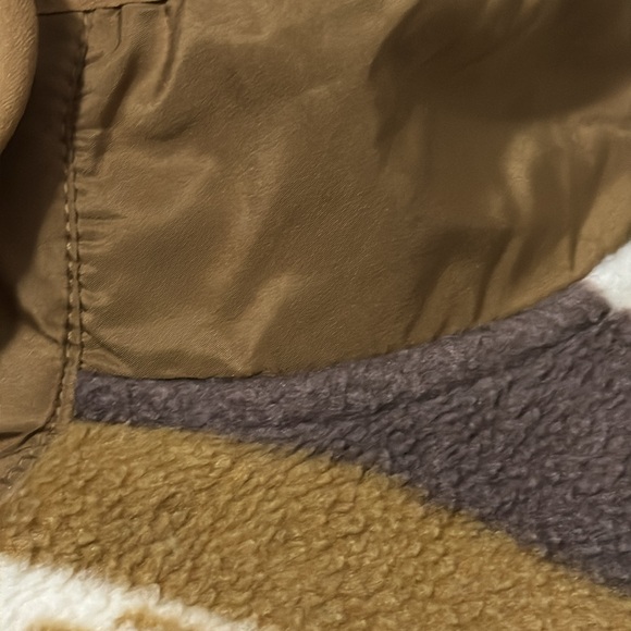 Fleece Snap Front -Aztec Print-Sz L - Picture 6 of 16